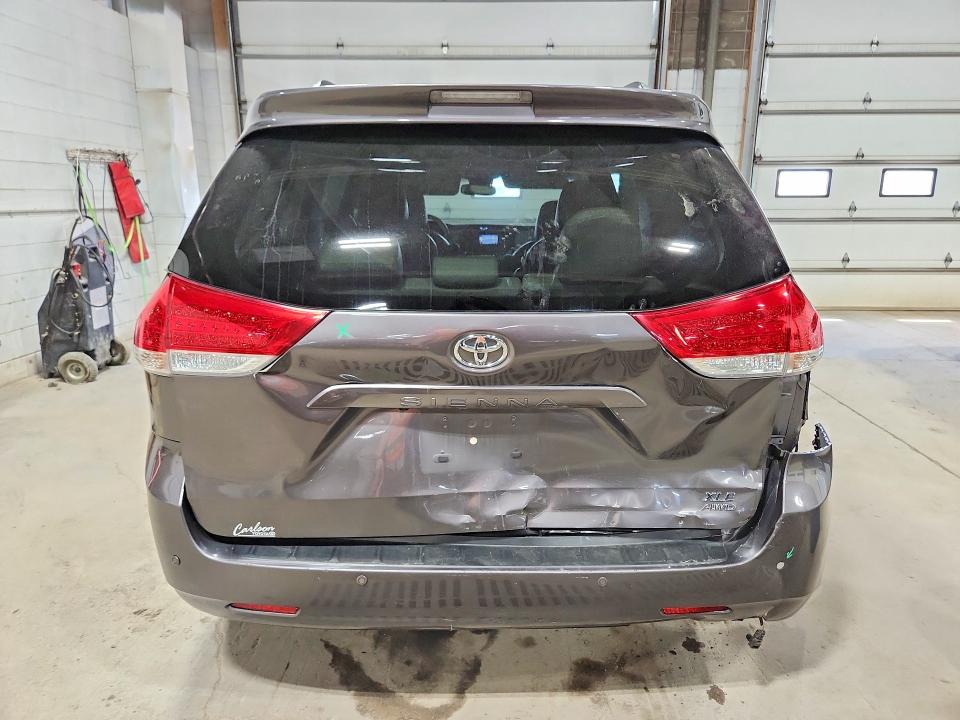 55381986 :رقم المزاد ، 5TDDK3DC1DS065475 vin ، 2013 Toyota Sienna مزاد بيع
