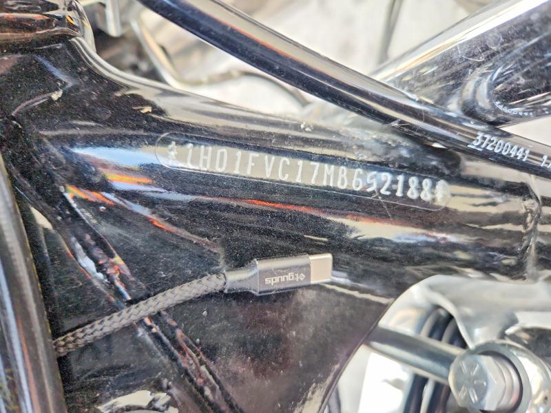 53363246 :رقم المزاد ، 1HD1FVC17MB652188 vin ، 2021 Harley-davidson Flht مزاد بيع