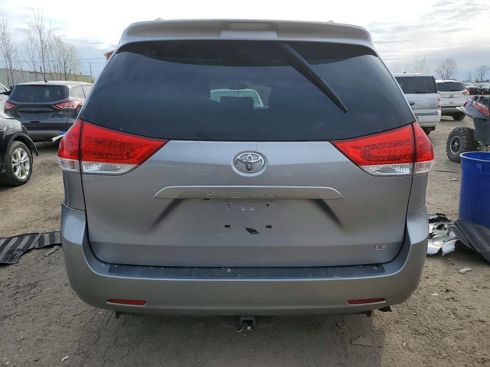Продажа на аукционе авто 2011 Toyota Sienna, vin: 5TDKK3DC2BS030528, номер лота: 51824956