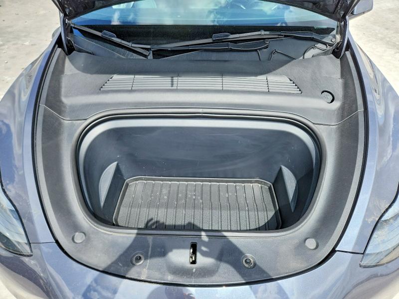 55152416 :رقم المزاد ، 7SAYGDEE5PF833902 vin ، 2023 Tesla Model Y مزاد بيع