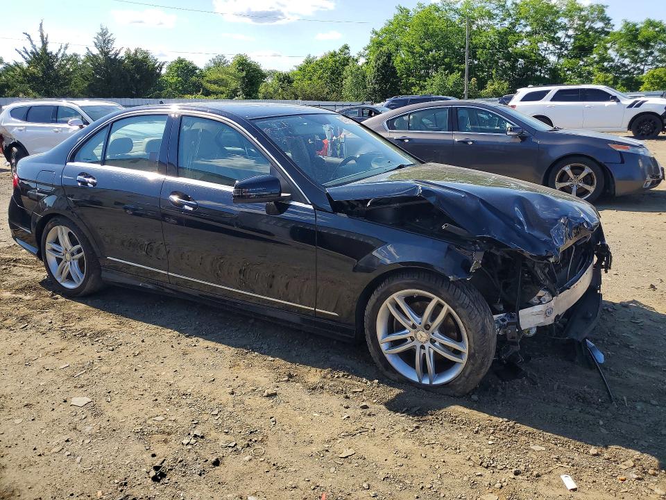 2012 Mercedes-benz C მანქანა იყიდება აუქციონზე, vin: WDDGF8BB0CR197011, აუქციონის ნომერი: 54556716