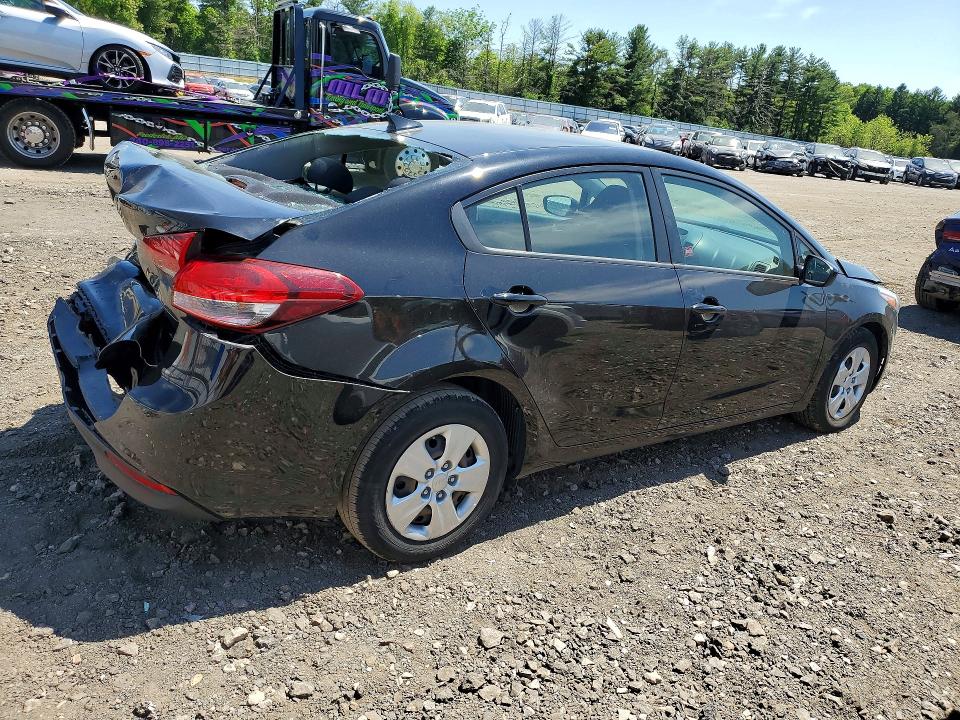 53375946 :رقم المزاد ، 3KPFL4A78JE280666 vin ، 2018 Kia Forte مزاد بيع