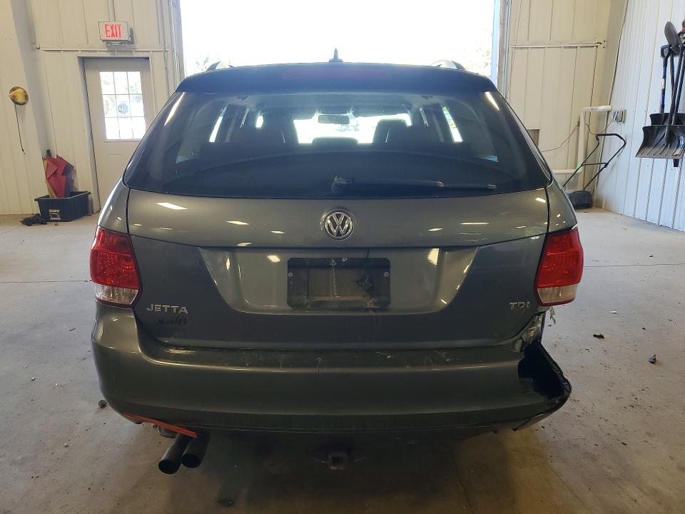 53700666 :رقم المزاد ، 3VWPL7AJ6BM690033 vin ، 2011 Volkswagen Jetta مزاد بيع