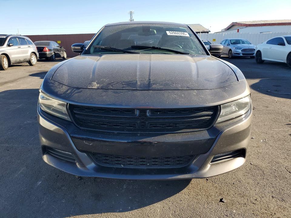 52860396 :رقم المزاد ، 2C3CDXCT2FH902402 vin ، 2015 Dodge Charger مزاد بيع