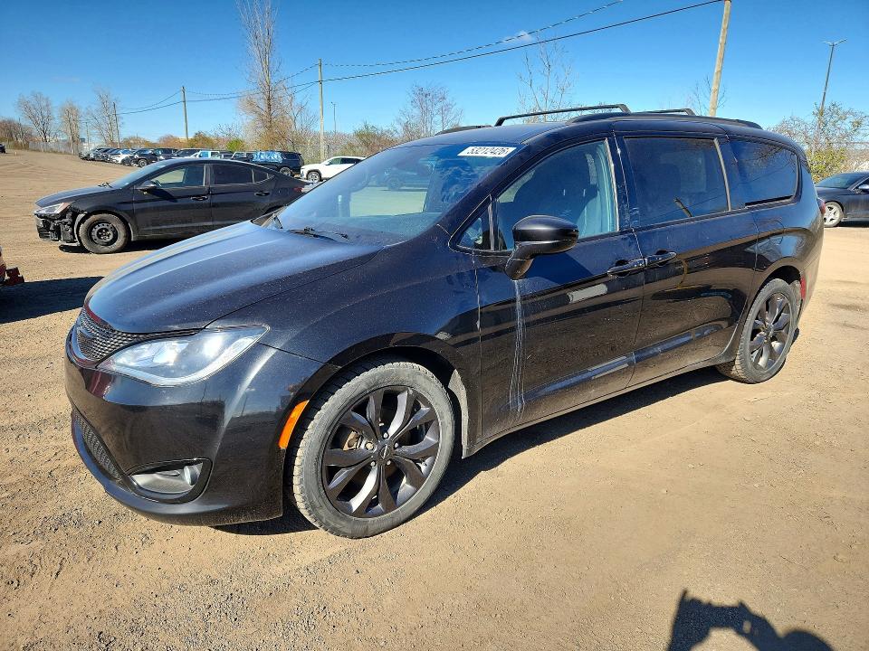 Продаж на аукціоні авто 2018 Chrysler Pacifica, vin: 2C4RC1FG9JR175590, номер лоту: 53212426