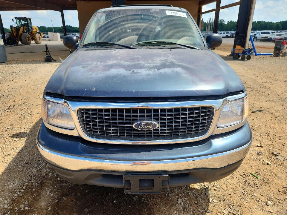 54208126 :رقم المزاد ، 1FMRU15W12LA07065 vin ، 2002 Ford Expedition مزاد بيع