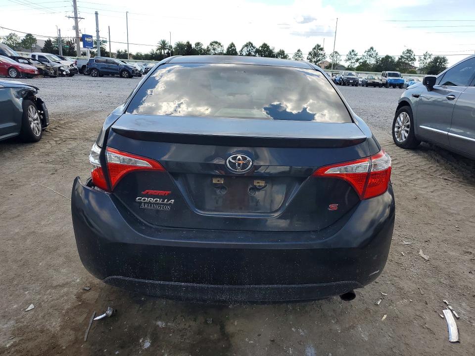 54316946 :رقم المزاد ، 5YFBURHE0FP262262 vin ، 2015 Toyota Corolla مزاد بيع