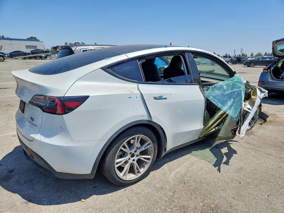 Продажа на аукционе авто 2023 Tesla Model Y, vin: 7SAYGAEEXPF759990, номер лота: 53277266