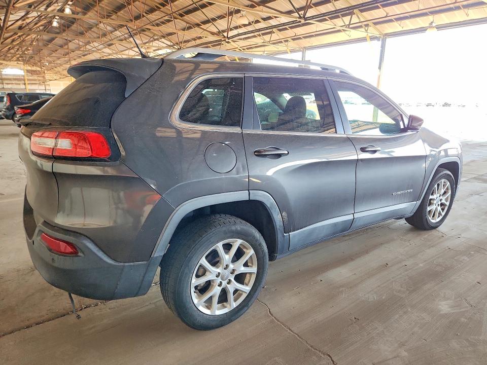 54855176 :رقم المزاد ، 1C4PJLCB7FW560288 vin ، 2015 Jeep Cherokee مزاد بيع