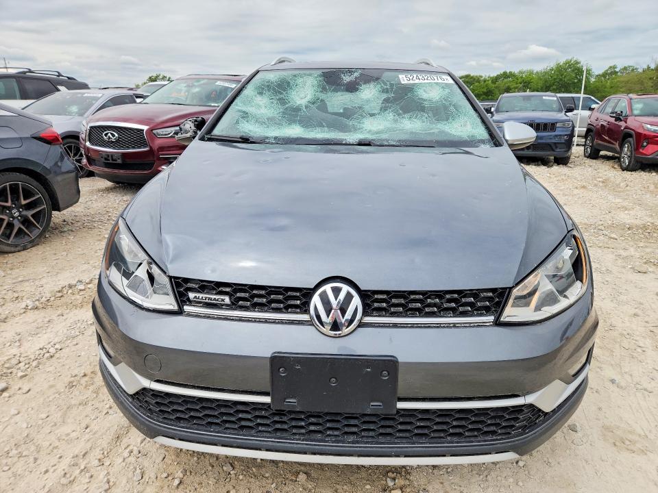 52432076 :رقم المزاد ، 3VWH17AU4HM513087 vin ، 2017 Volkswagen Golf Alltrack مزاد بيع