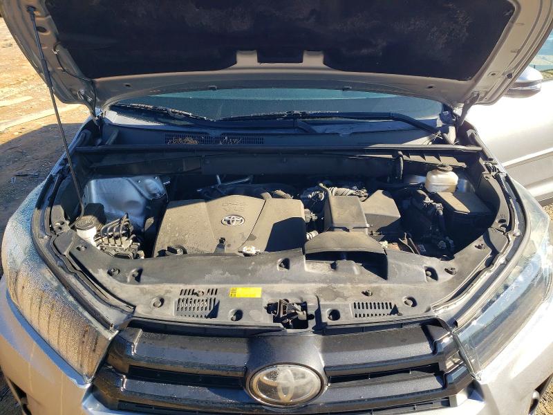 2019 Toyota Highlander მანქანა იყიდება აუქციონზე, vin: 5TDJZRFH3KS567220, აუქციონის ნომერი: 52486776