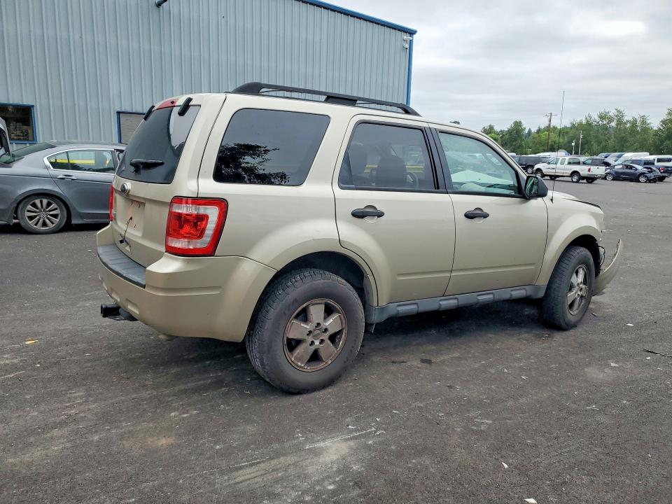 54518486 :رقم المزاد ، 1FMCU0D7XAKA31119 vin ، 2010 Ford Escape مزاد بيع