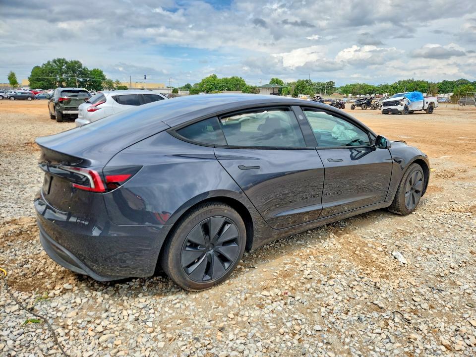 2025 Tesla Model 3 მანქანა იყიდება აუქციონზე, vin: 5YJ3E1EAXSF026695, აუქციონის ნომერი: 55130726