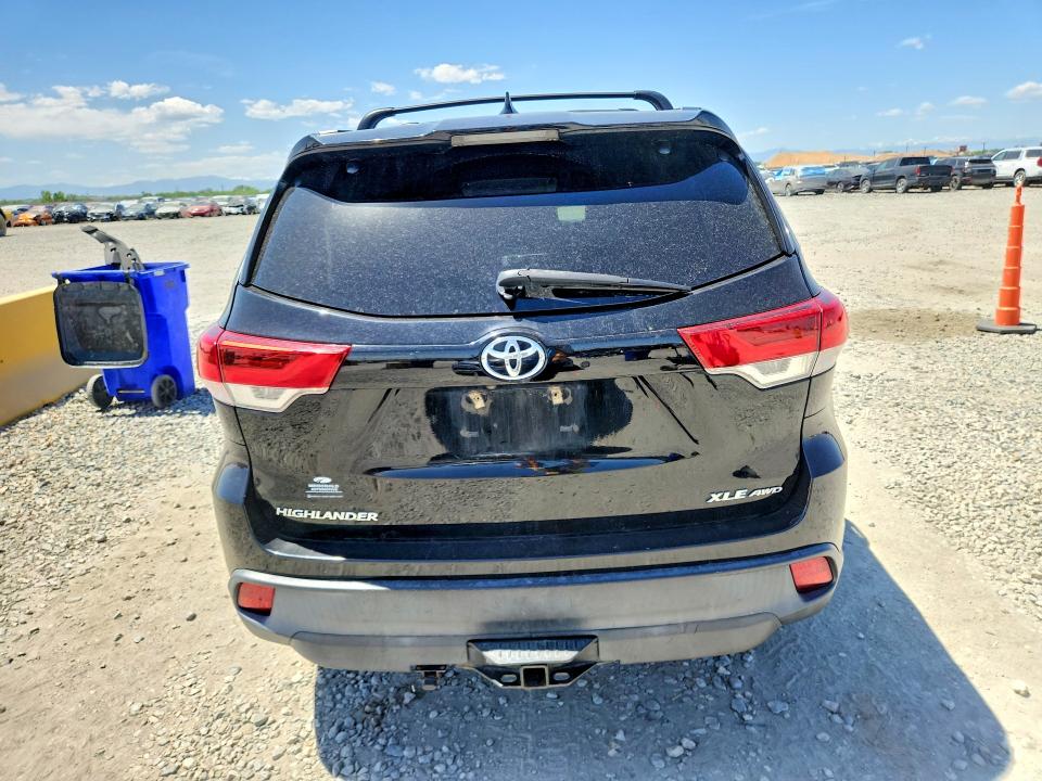 53900986 :رقم المزاد ، 5TDJZRFH1JS829492 vin ، 2018 Toyota Highlander مزاد بيع
