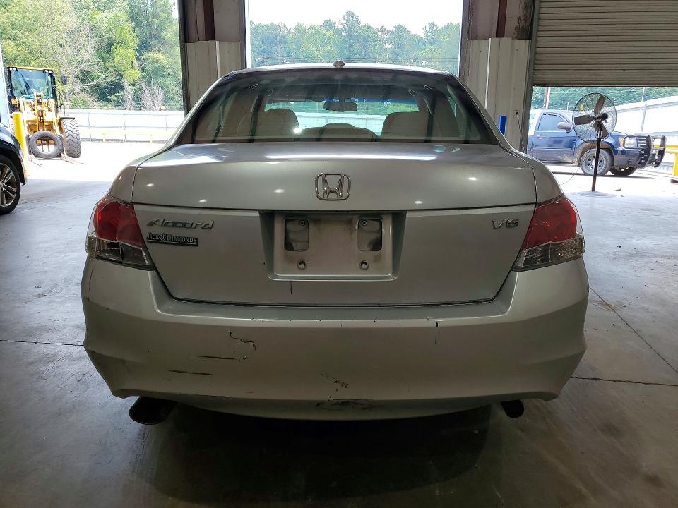 Auction sale of the 2008 Honda Accord, vin: 1HGCP36858A081883, lot number: 55137836