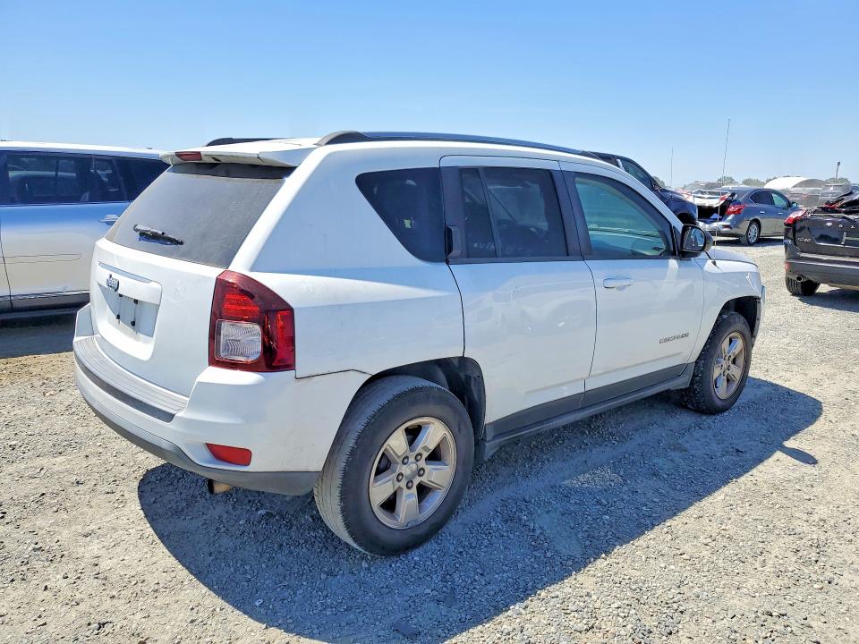 53473106 :رقم المزاد ، 1C4NJCBA2FD250514 vin ، 2015 Jeep Compass مزاد بيع