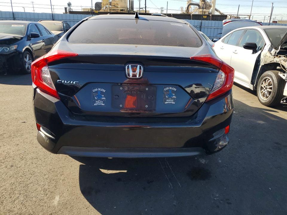 Продаж на аукціоні авто 2018 Honda Civic, vin: 2HGFC2F7XJH526801, номер лоту: 53467176
