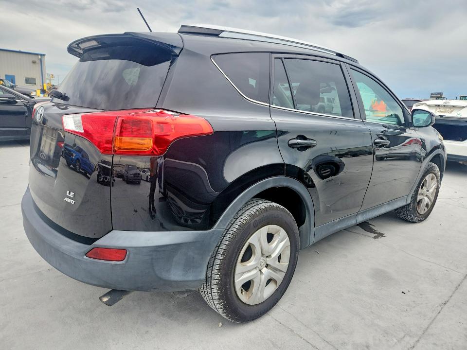 Продажа на аукционе авто 2015 Toyota Rav4, vin: 2T3BFREVXFW334816, номер лота: 53829526
