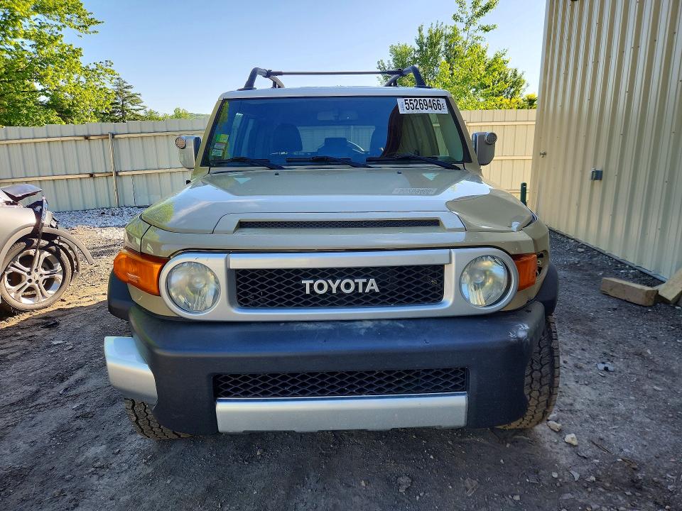 Продажа на аукционе авто 2011 Toyota Fj Cruiser, vin: JTEZU4BF4BK011672, номер лота: 55269466