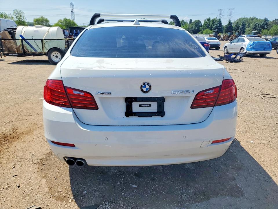 55131196 :رقم المزاد ، WBA5A7C59FD622971 vin ، 2015 Bmw 528 مزاد بيع