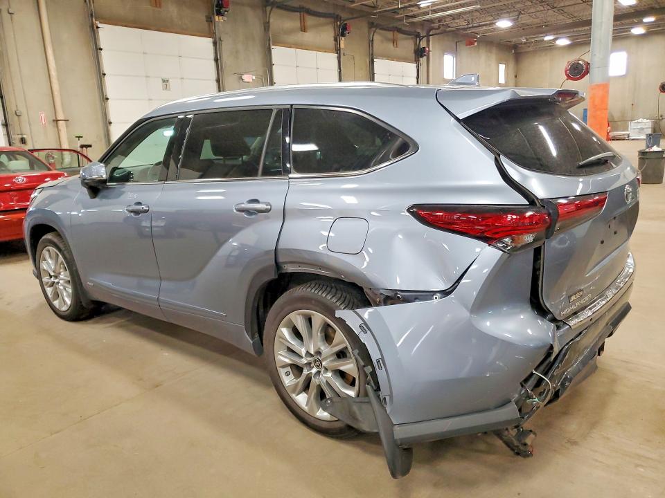 Продажа на аукционе авто 2022 Toyota Highlander Hybrid, vin: 5TDXBRCH5NS077885, номер лота: 51991516