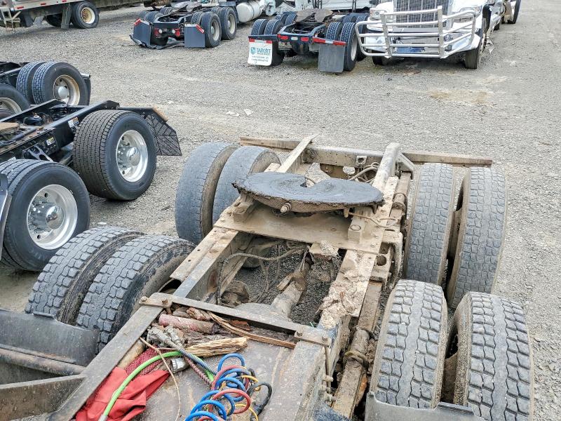 Продажа на аукционе авто 2001 Freightliner Conventional, vin: 1FUYFZYB31LH57174, номер лота: 53749326