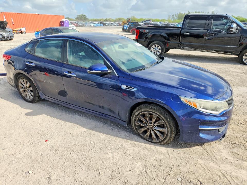 2017 Kia Optima მანქანა იყიდება აუქციონზე, vin: 5XXGT4L3XHG140246, აუქციონის ნომერი: 54876126