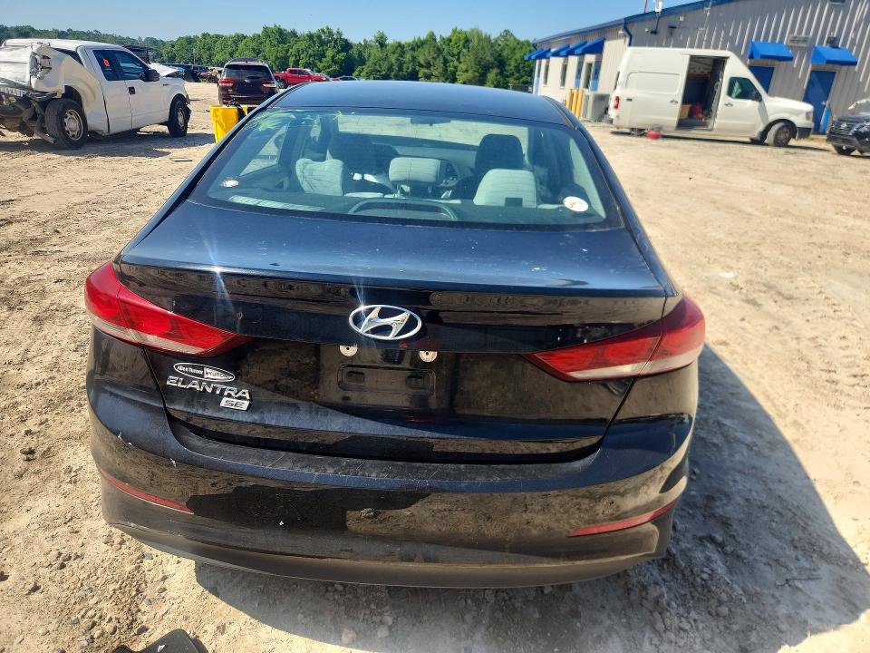 53570386 :رقم المزاد ، 5NPD74LF9JH290750 vin ، 2018 Hyundai Elantra مزاد بيع