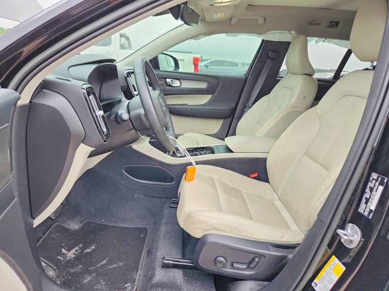 53833106 :رقم المزاد ، YV4K92HL3P2974852 vin ، 2023 Volvo Xc40 مزاد بيع