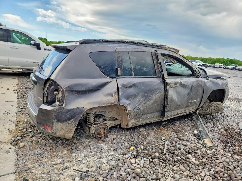 2016 Jeep Compass მანქანა იყიდება აუქციონზე, vin: 1C4NJDEB3GD733635, აუქციონის ნომერი: 51997046