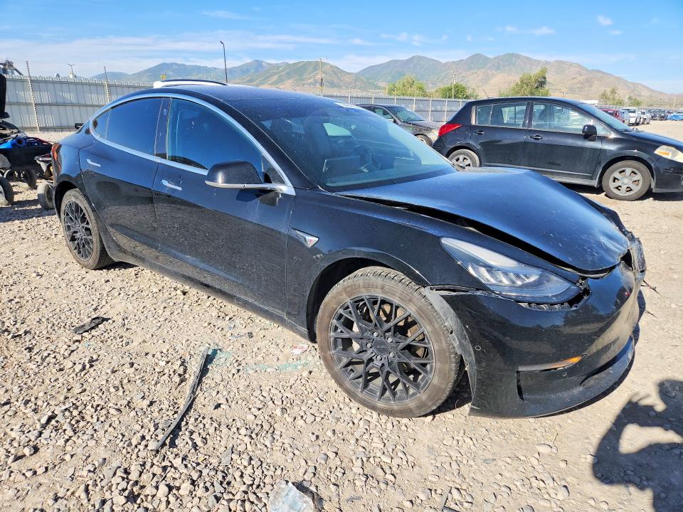 54841596 :رقم المزاد ، 5YJ3E1EAXKF297823 vin ، 2019 Tesla Model 3 مزاد بيع