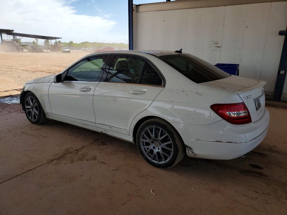 2014 Mercedes-benz C მანქანა იყიდება აუქციონზე, vin: WDDGF8AB4EG178543, აუქციონის ნომერი: 55429356