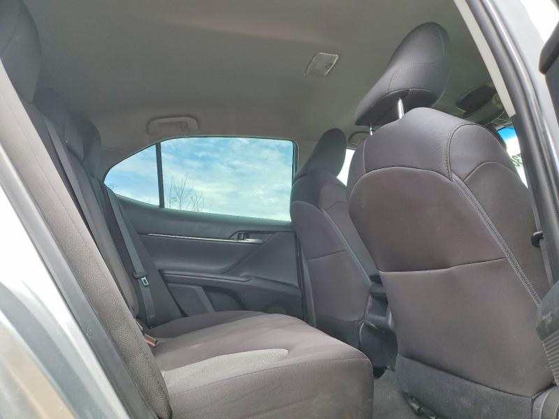 Продаж на аукціоні авто 2018 Toyota Camry, vin: 4T1B11HKXJU597827, номер лоту: 53736876