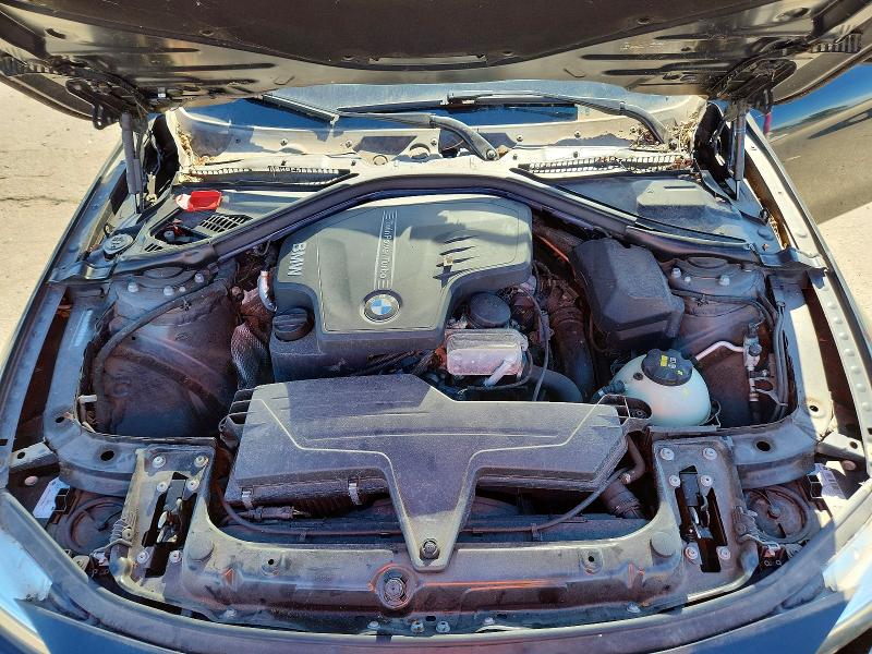 55074606 :رقم المزاد ، WBA8E3G5XGNU03792 vin ، 2016 Bmw 328 مزاد بيع