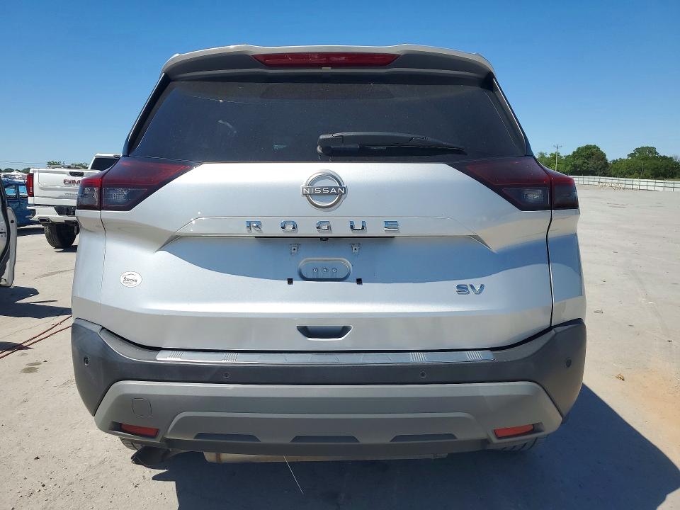 53142486 :رقم المزاد ، 5N1BT3BA1NC725373 vin ، 2022 Nissan Rogue مزاد بيع