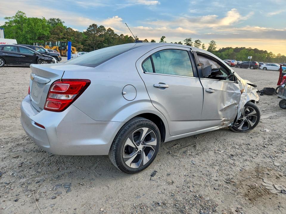 2018 Chevrolet Sonic მანქანა იყიდება აუქციონზე, vin: 1G1JF5SB2J4107049, აუქციონის ნომერი: 52424146