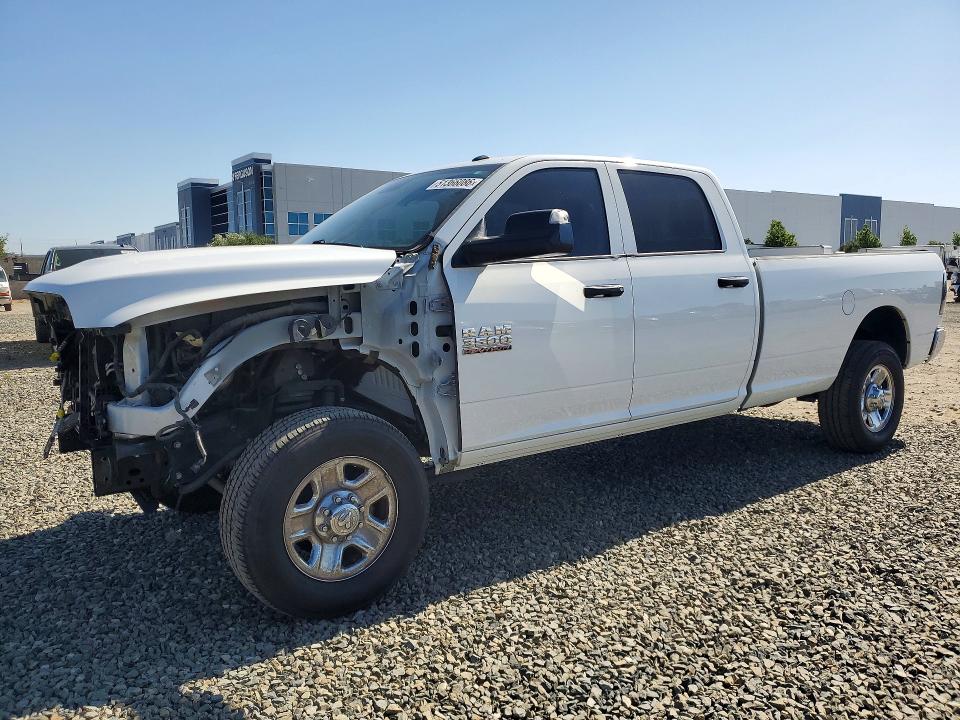 51366086 :رقم المزاد ، 3C63R3GL1JG146982 vin ، 2018 Ram 3500 مزاد بيع