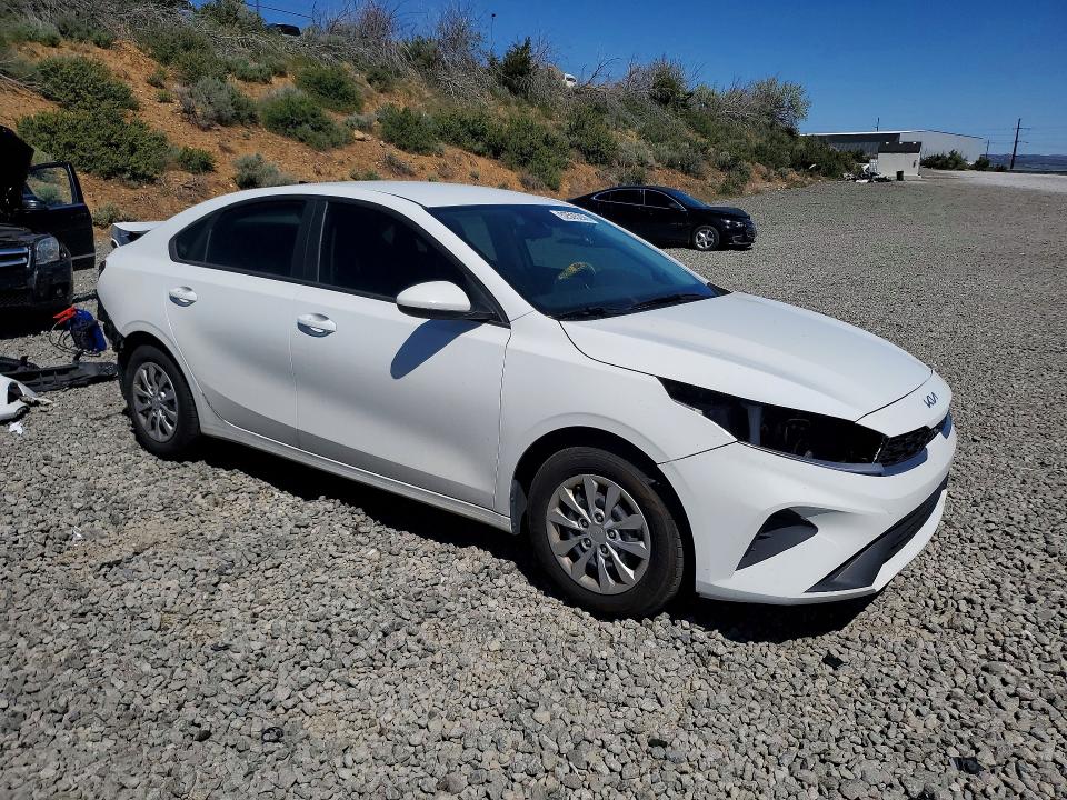 2023 Kia Forte მანქანა იყიდება აუქციონზე, vin: 3KPF24AD1PE635470, აუქციონის ნომერი: 52505256