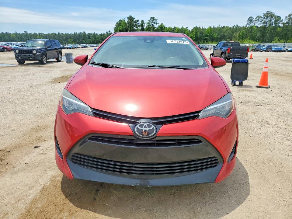 52712976 :رقم المزاد ، 5YFBURHE1HP644934 vin ، 2017 Toyota Corolla مزاد بيع