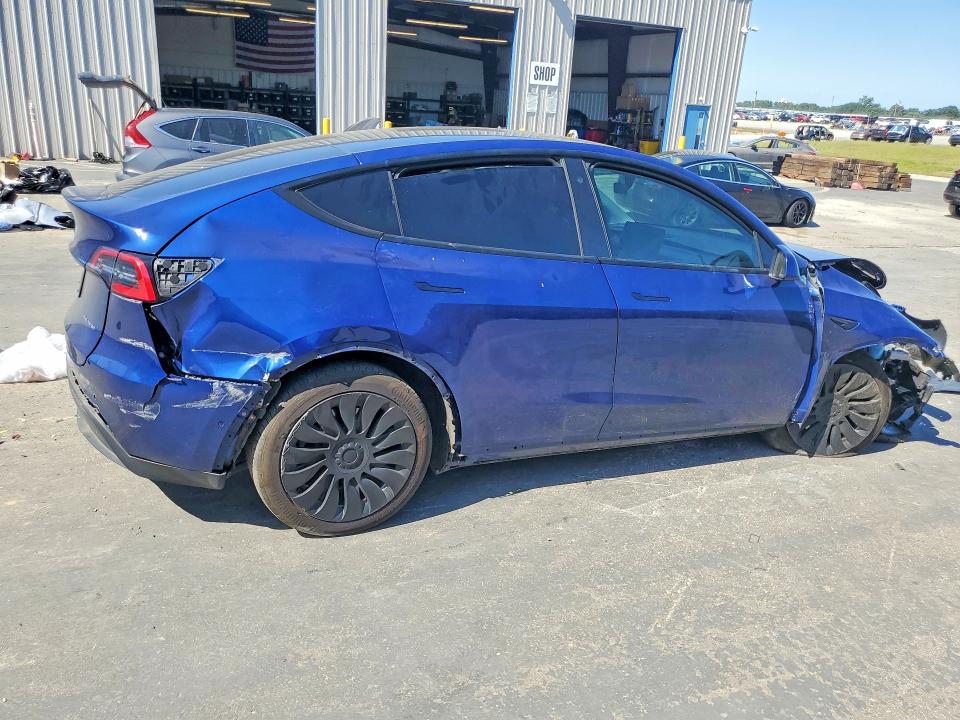 53140096 :رقم المزاد ، 5YJYGDEE9MF114886 vin ، 2021 Tesla Model Y مزاد بيع