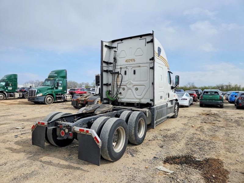 52098206 :رقم المزاد ، 3AKJGLDR4JSJK5347 vin ، 2018 Freigliner Cascadia 125 مزاد بيع