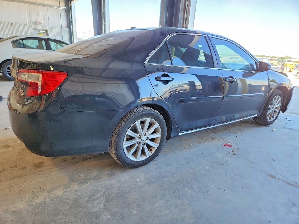 Aukcja sprzedaży 2014 Toyota Camry, vin: 4T4BF1FK6ER406856, numer aukcji: 52029026