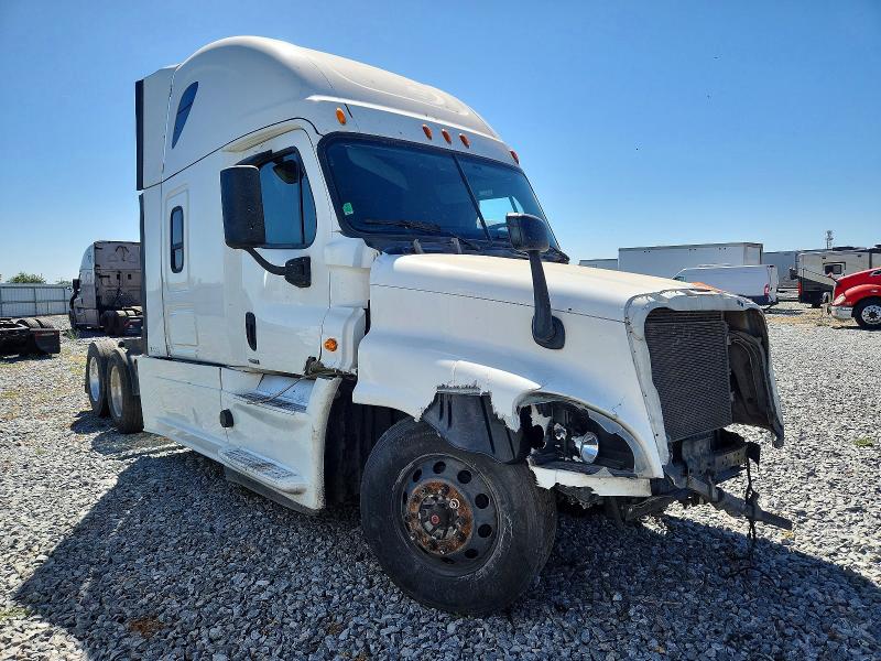 2016 Freightliner Cascadia 125 მანქანა იყიდება აუქციონზე, vin: 3AKGGLD56GSGE4608, აუქციონის ნომერი: 52910346
