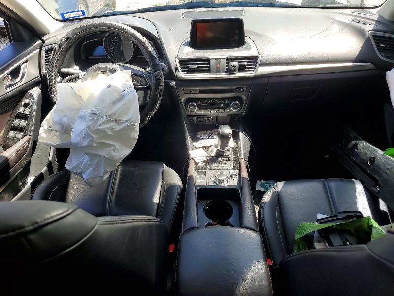2018 Mazda 3 მანქანა იყიდება აუქციონზე, vin: 3MZBN1L39JM256381, აუქციონის ნომერი: 52601076