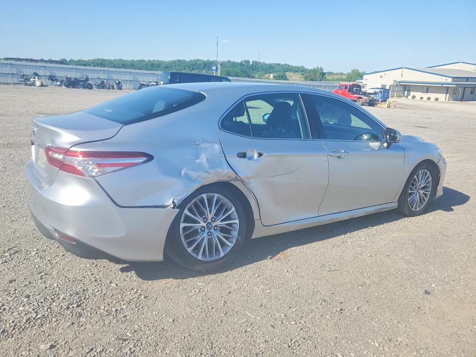 Aukcja sprzedaży 2018 Toyota Camry, vin: 4T1B11HK1JU023746, numer aukcji: 53055826