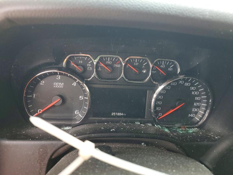 2015 Chevrolet Suburban მანქანა იყიდება აუქციონზე, vin: 1GNSKKKC1FR156825, აუქციონის ნომერი: 55039586