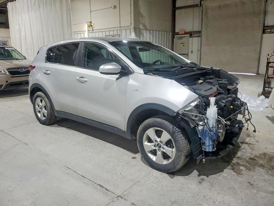 Продажа на аукционе авто 2020 Kia Sportage, vin: KNDPMCAC4L7662625, номер лота: 52738636