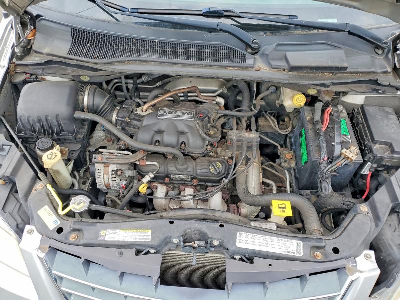 2010 Chrysler Town & Country მანქანა იყიდება აუქციონზე, vin: 2A4RR5D17AR104483, აუქციონის ნომერი: 53225206