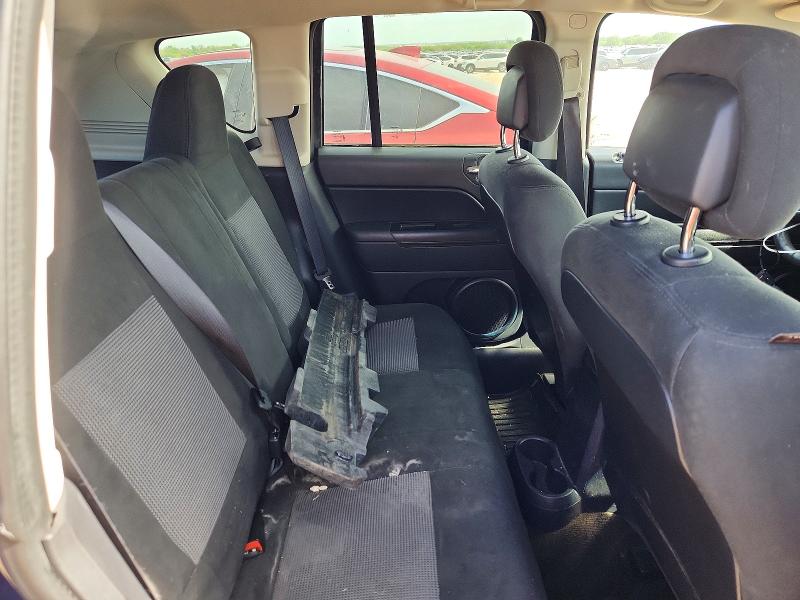 52961106 :رقم المزاد ، 1C4NJCBA9GD568437 vin ، 2016 Jeep Compass مزاد بيع