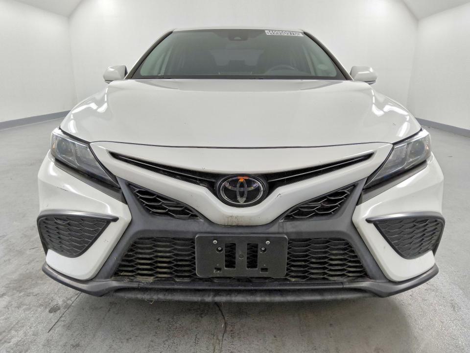 49950976 :رقم المزاد ، 4T1G11AK6PU811107 vin ، 2023 Toyota Camry مزاد بيع